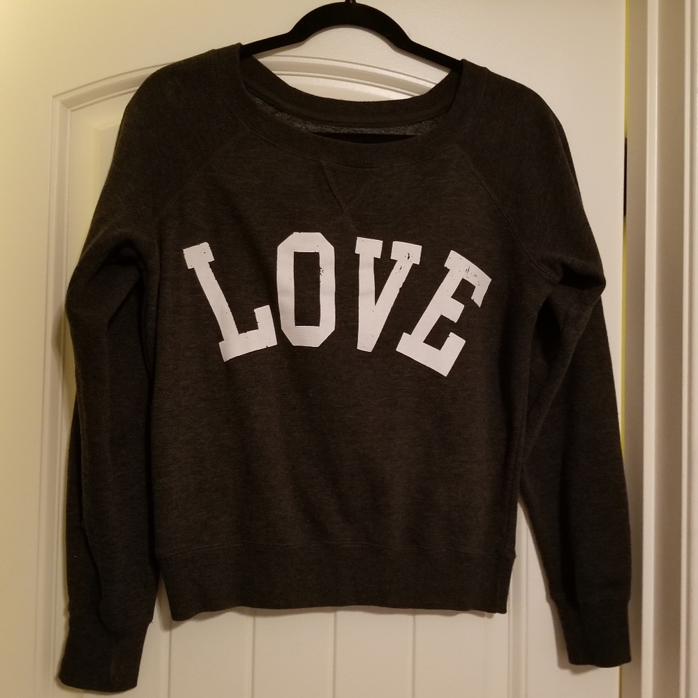 Long sleeved sweater